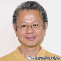 7913